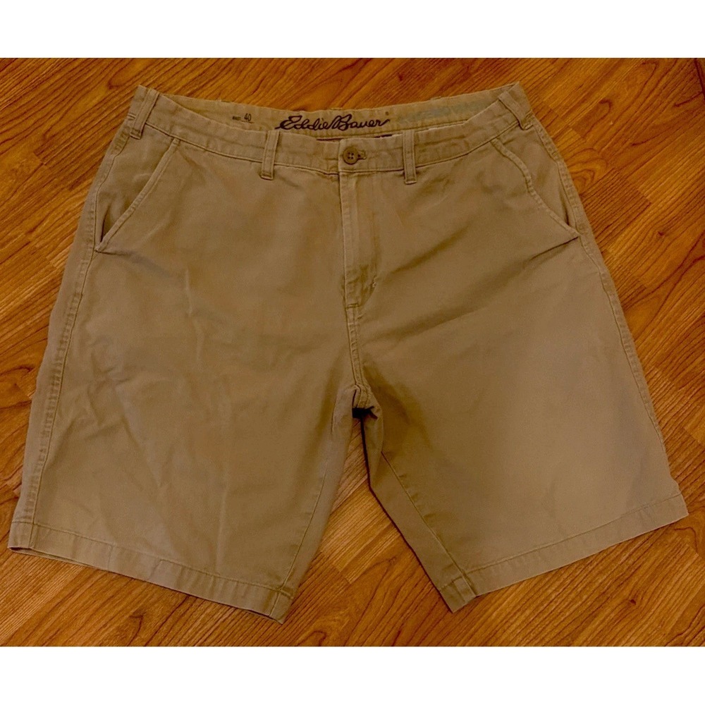 Eddie Bauer Legend Wash Men's Shorts Size 40 Khaki Tan Casual Chino Shorts